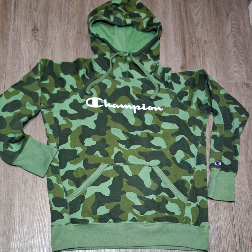 New Champion Camo Hoodie Womans size M